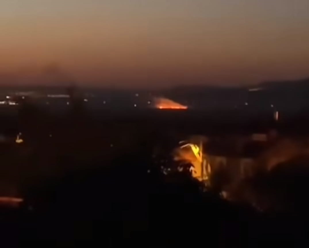 Eber Gölü’nde Yangın Kamışlık Alanda Büyük Zarar Oluştu