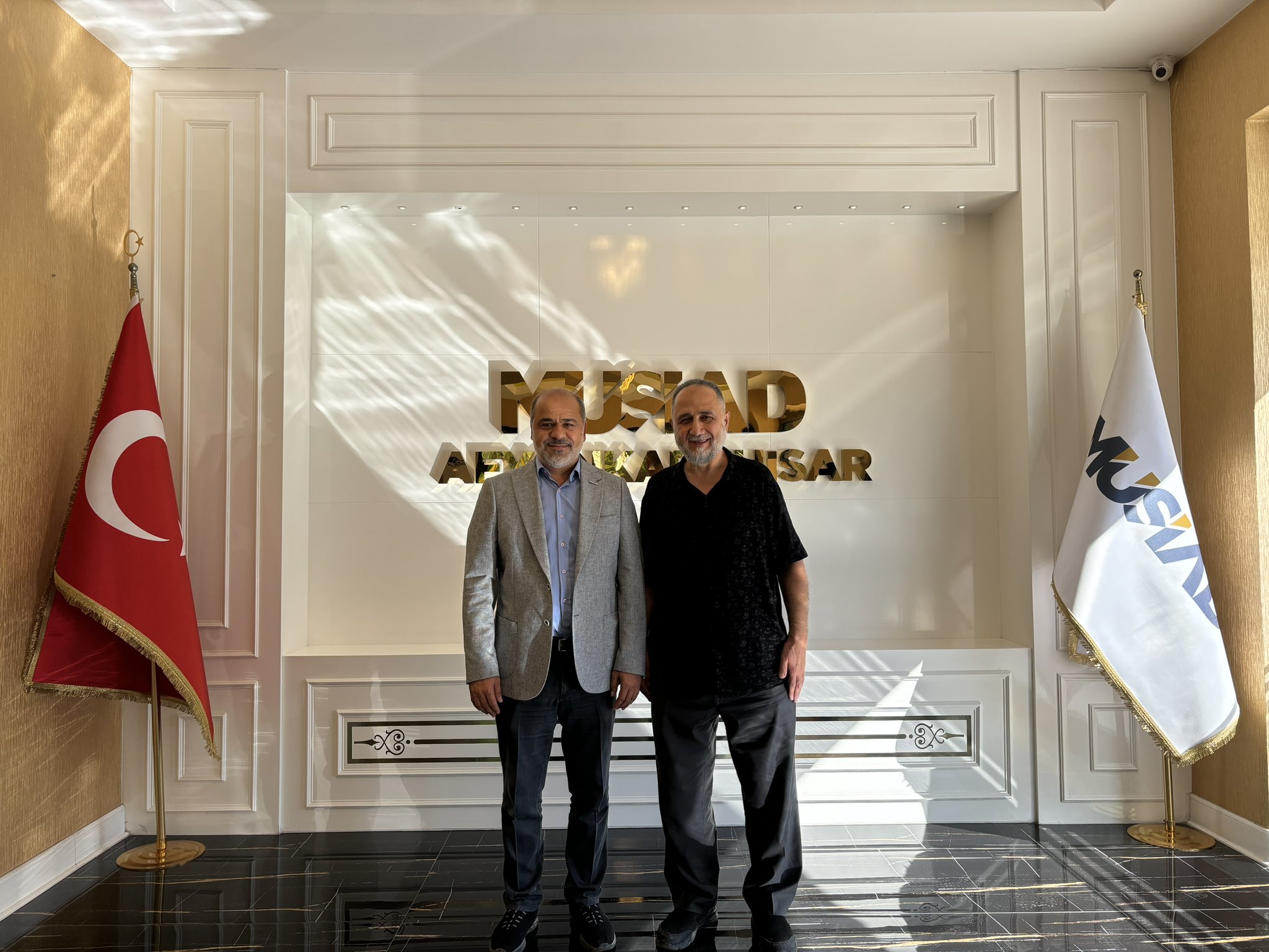 İş İnsanı Sarıyer'den Başkan İşlek'e Ziyaret