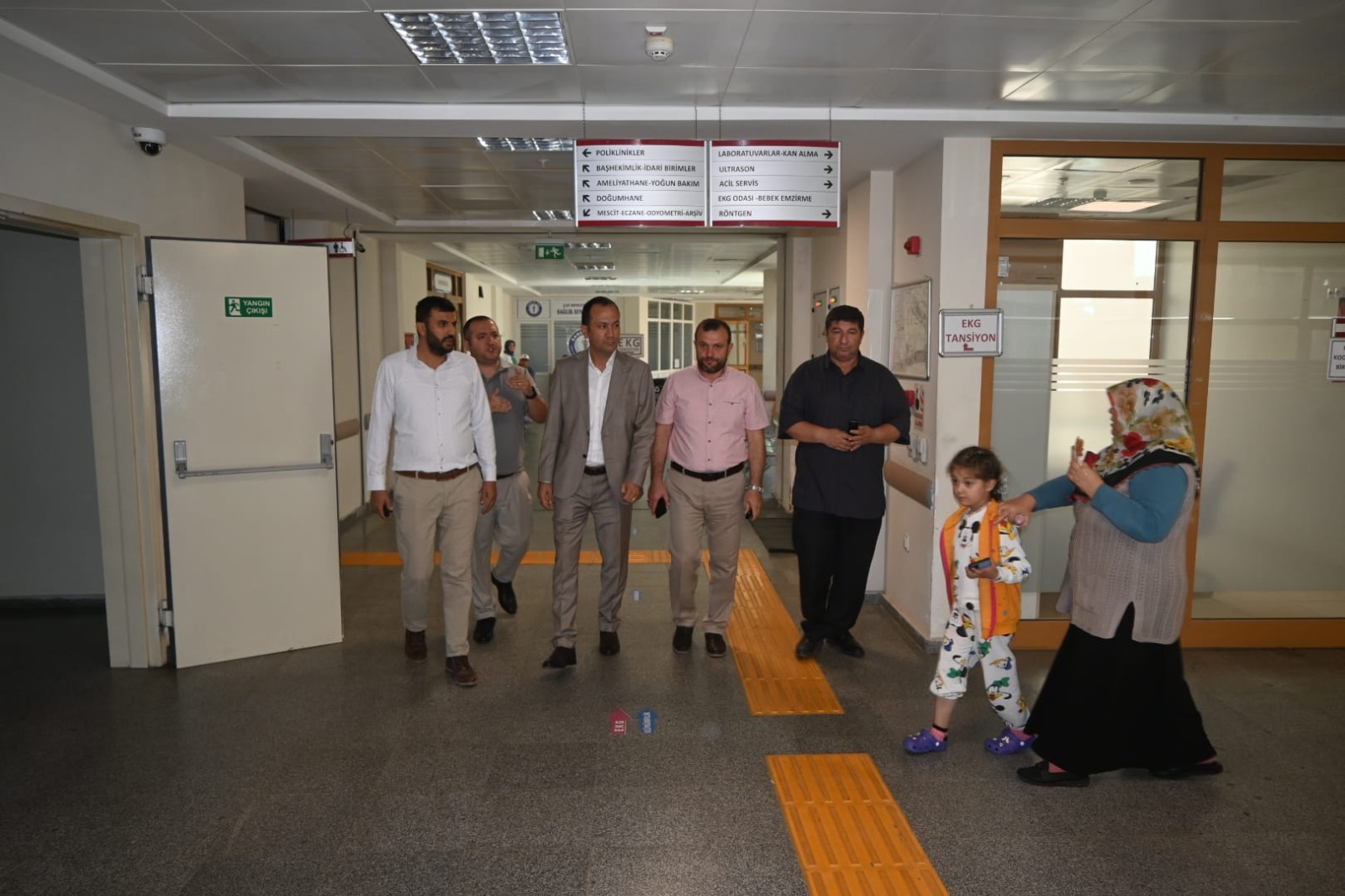 KAYMAKAM TOPUZ HASTANEYİ ZİYARET ETTİ
