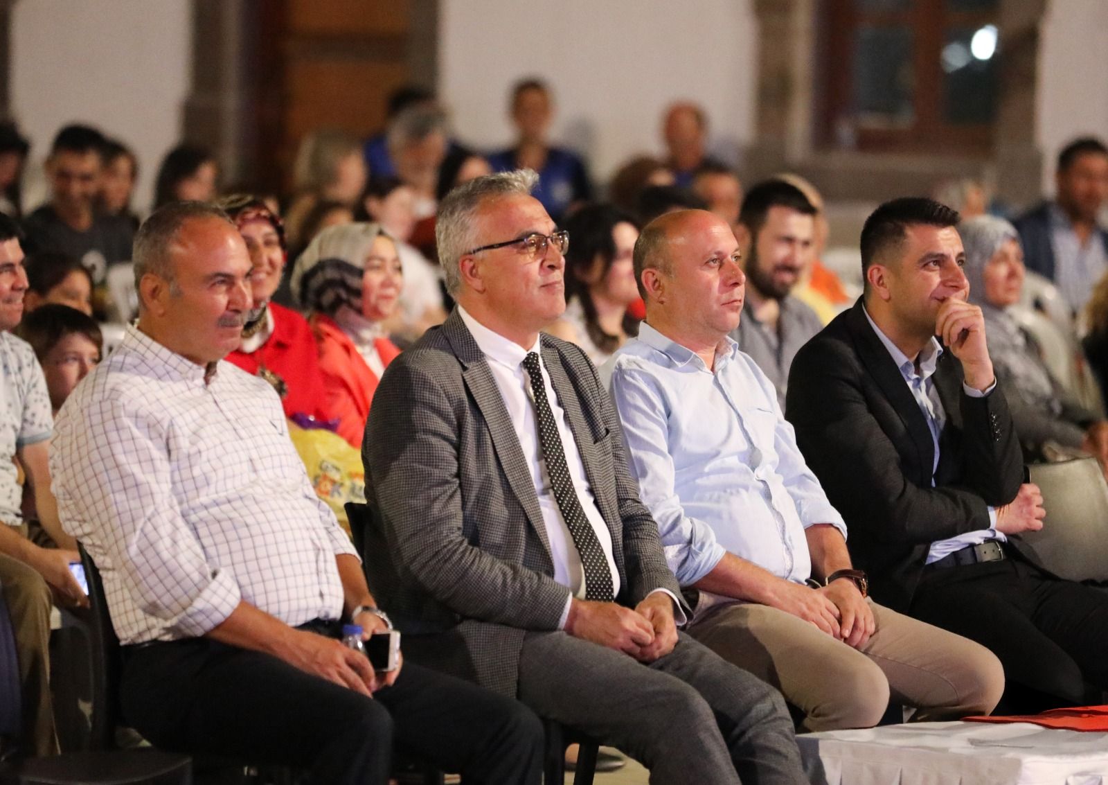 Zafer Meydanı'nda Sinema Akşamları "Gülen Gözler" İle Devam Etti