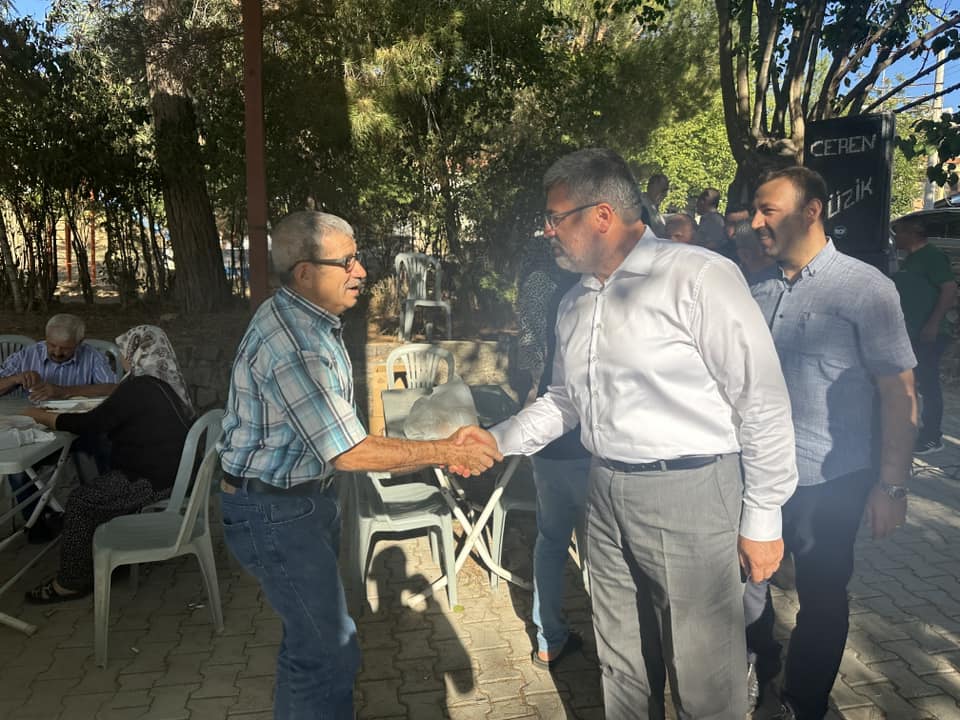 Özkaya, Kocaöz Çobanlar Belediyesi'ni Ziyaret Ederek Çalışmalar Hakkında Bilgi Aldı"