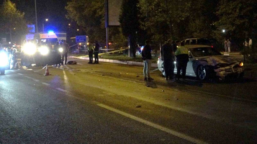 Kütahya-Afyonkarahisar Yolunda Düğün Dönüşü Feci Kaza!