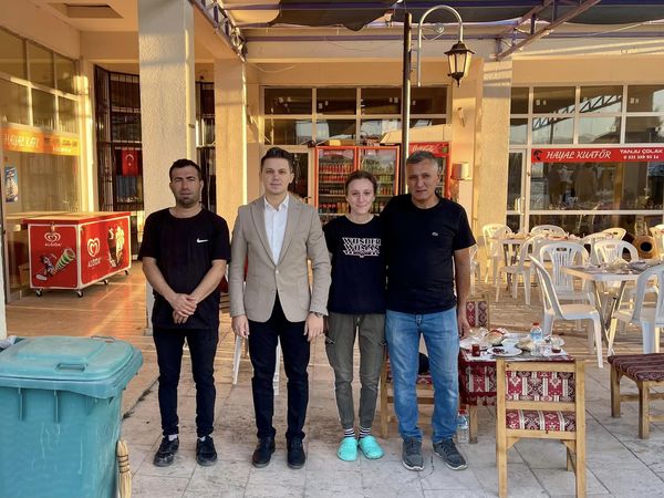 Genç Başkan Çiçek’in Mesaisi Sabah Namazıyla Başlıyor