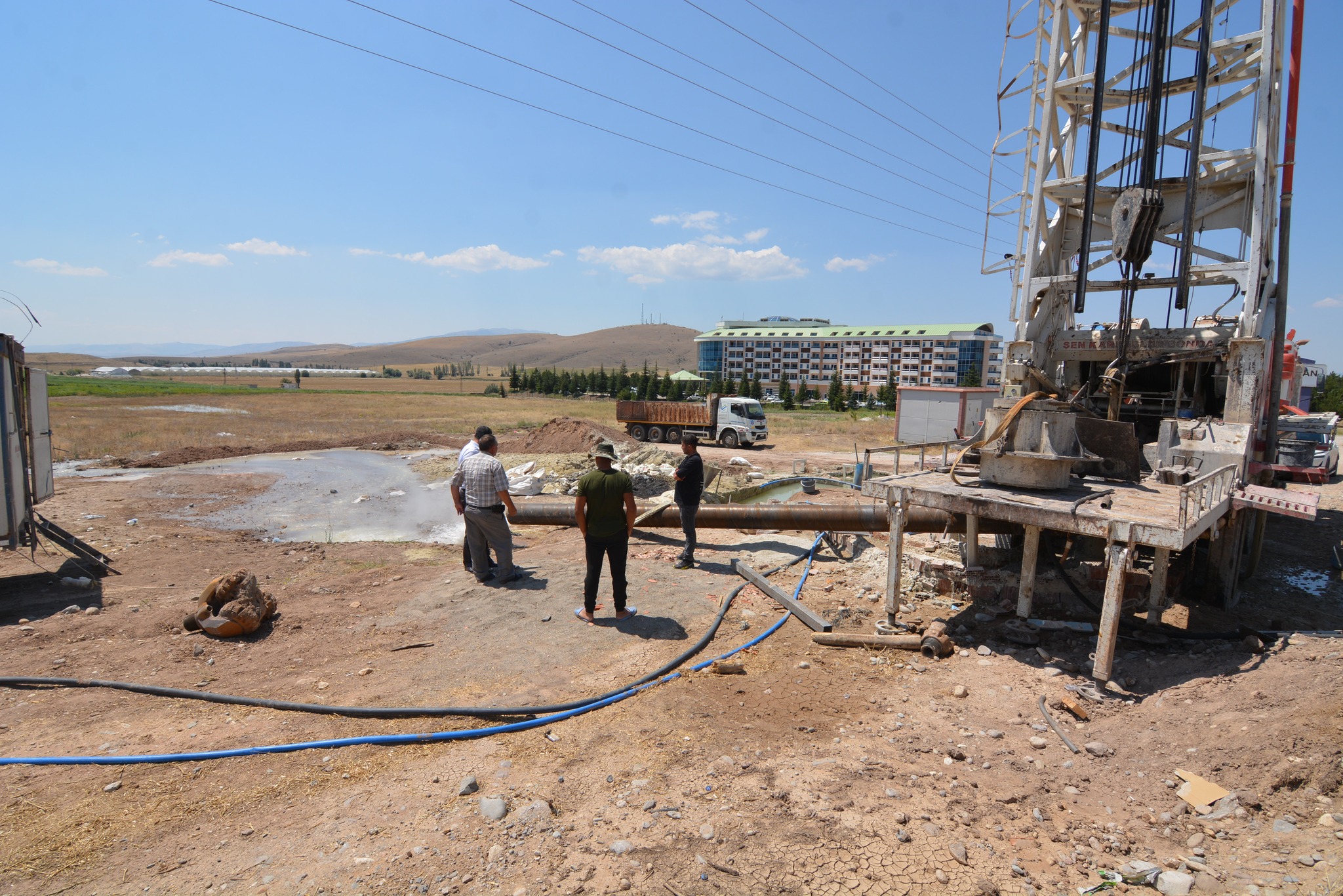 Hüdai Kaplıcaları'nda Yeni Termal Su Kuyusu Açıldı