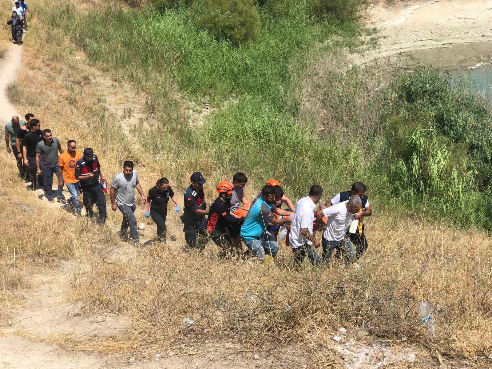 Suya Giren İki Kardeşten Acı Haber!