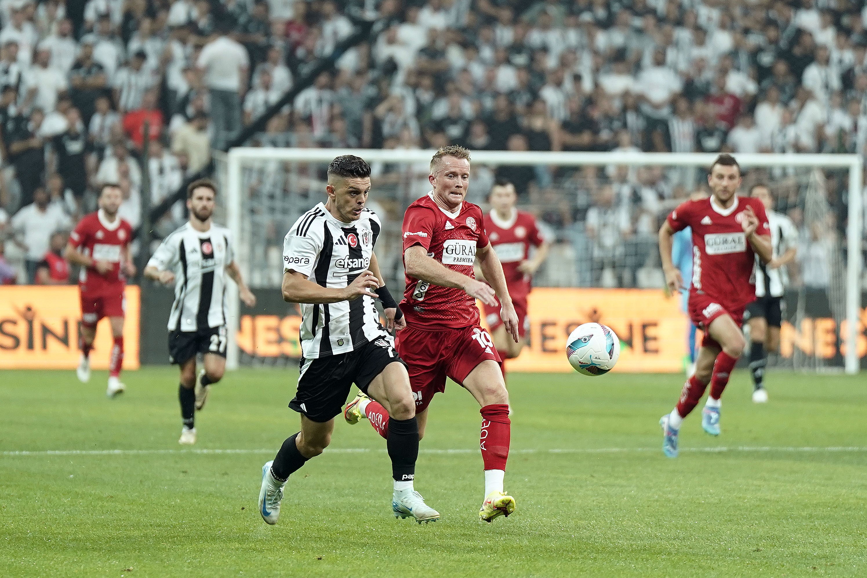 Immobile Yıldızlaştı! Gol Düellosunu Beşiktaş Kazandı