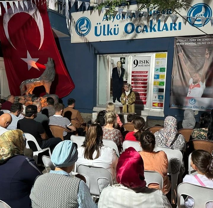 Asenalar Türk Kadının Değerine Vurguda Bulundu