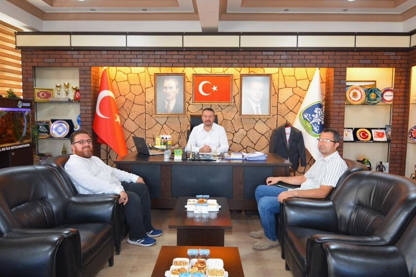 BAŞKAN ÖZTAŞ KONUKLARINI AĞIRLADI