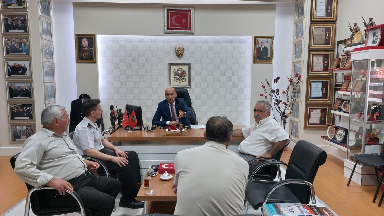 Şube Müdürü J.Tğm  Topal’dan  Şehitler Derneği’ne Destek Ziyareti