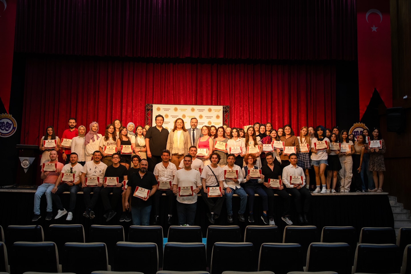 Başkan Köksal Tebrik Etti Afyon’da Tiyatro ve Sanat Canlanıyor