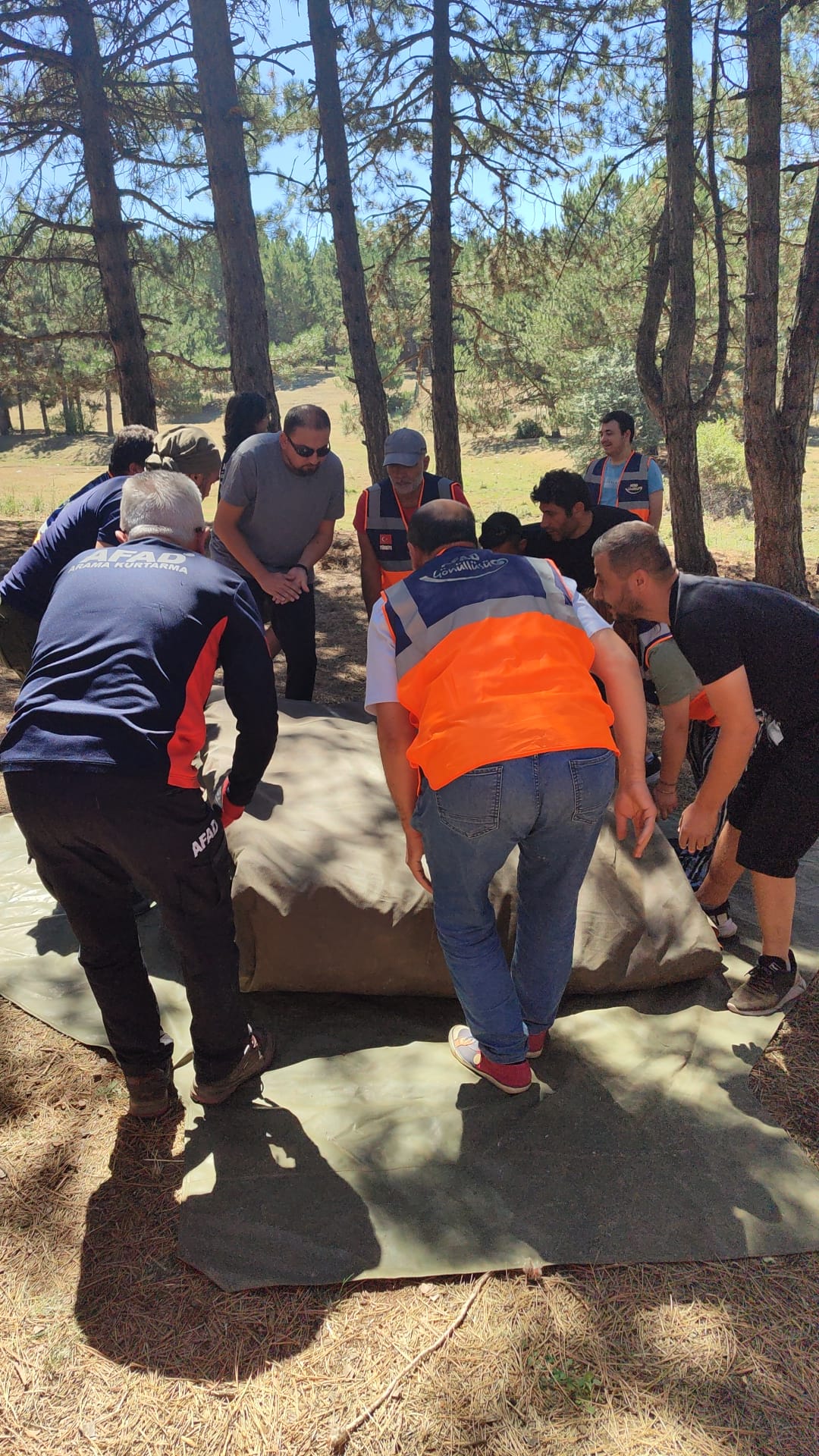 AFAD Gönüllülerine Doğada Hayatta Kalma ve Eğitim Kampı