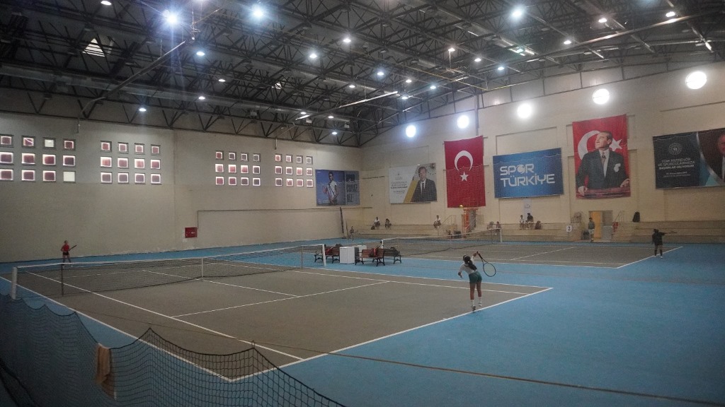 12 YAŞ TÜRKİYE SERİSİ 5. YAZ KUPASI AFYON'DA SÜRÜYOR