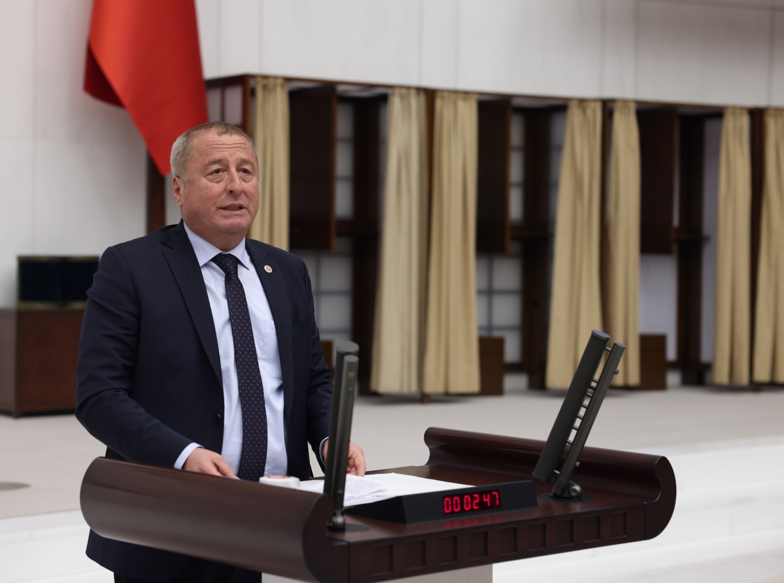 Milletvekili Olgun: “Su Bir İnsani İhtiyaçtır Para Varsa Su Var Para Yoksa Su Yok Olamaz”