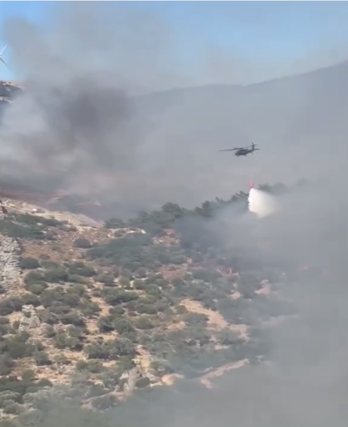 TSK Afyon'daki Yangınlara Helikopter Desteği Sağladı