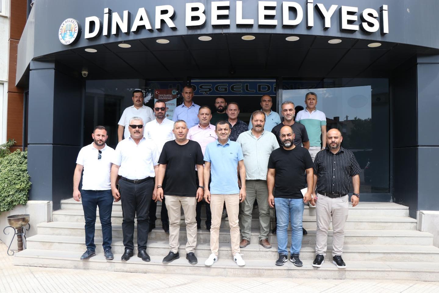 DENİZLİ BELEDİYE BAŞKANI DİNAR BELEDİYE BAŞKANI'NI ZİYARET ETTİ