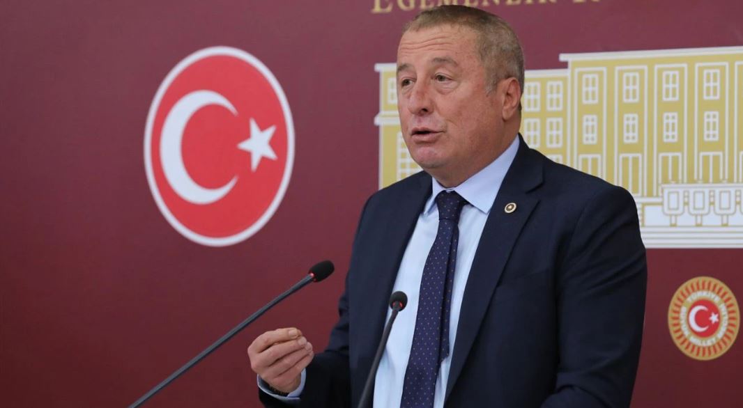 OLGUN'DAN VEFA ÖRNEĞİ BAYAR'I UNUTMADI