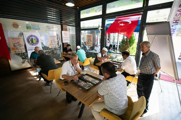 Emekliler Tavla Turnuvasında Buluştu