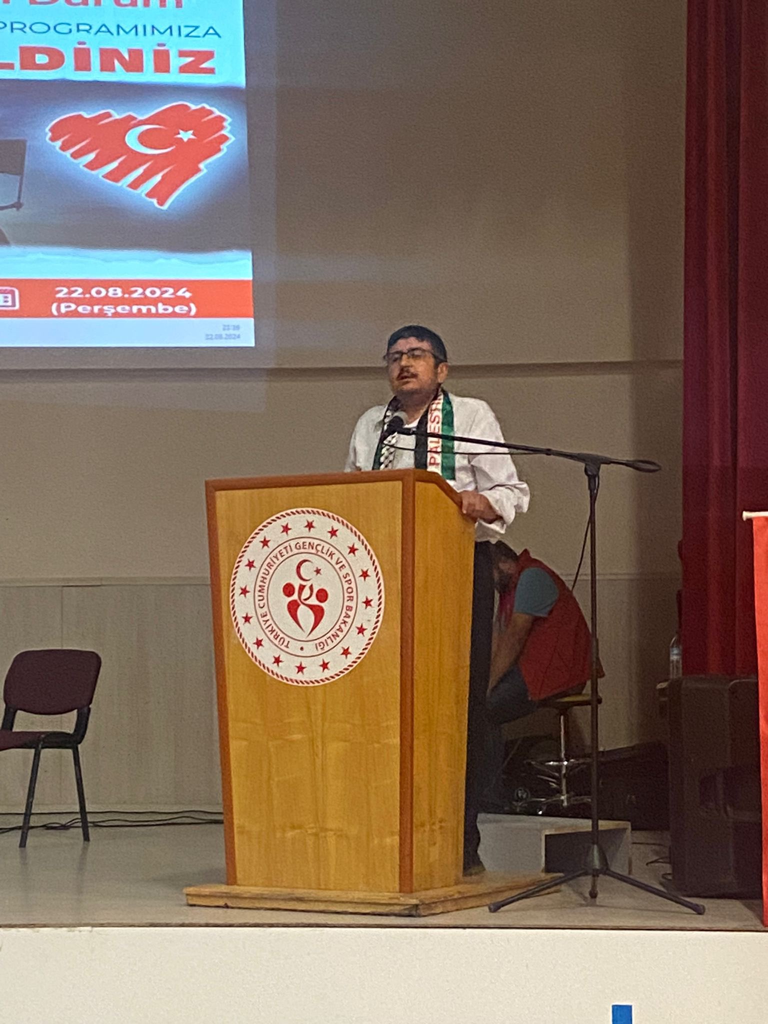 Gençlik Merkezi Gazze Gazisini Ağırladı