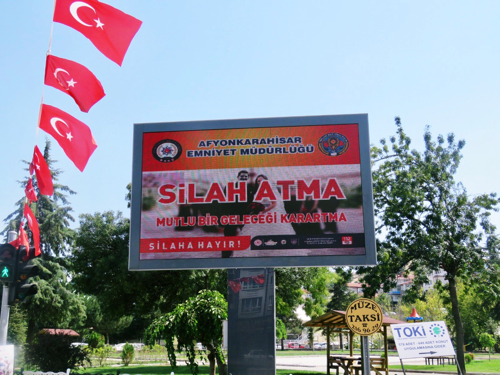 Müdür Ay ve Ekibi Magandalığa Geçit Vermiyor