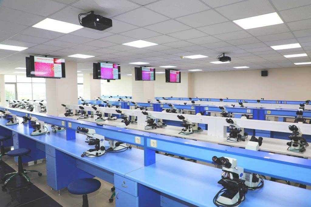 AFSÜ Tıp Fakültesi Laboratuvarları Yenilendi