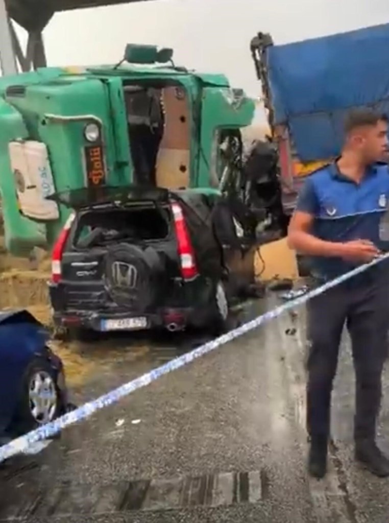 DİNAR'DA YAŞANAN FECİ KAZA KAMERALARA BÖYLE YANSIDI