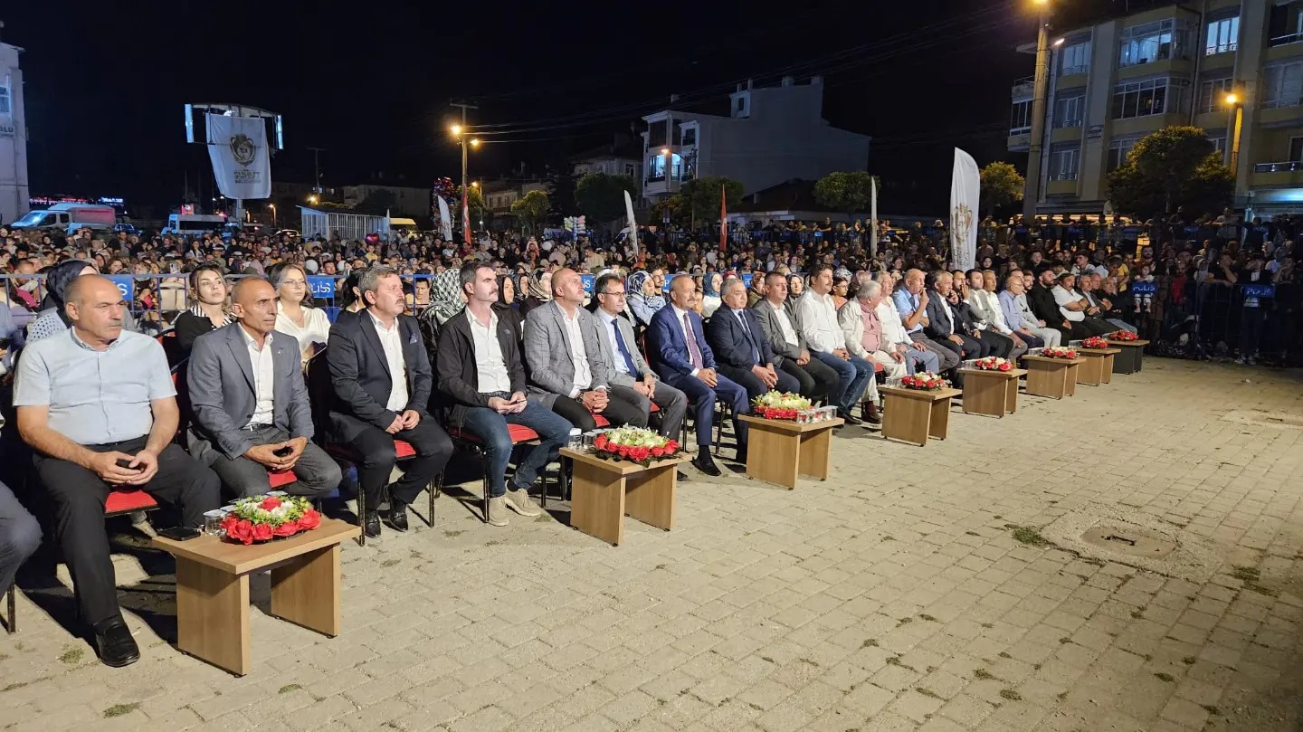 ŞUHUTTA AHMET ŞAFAK RÜZGARI ESTİ