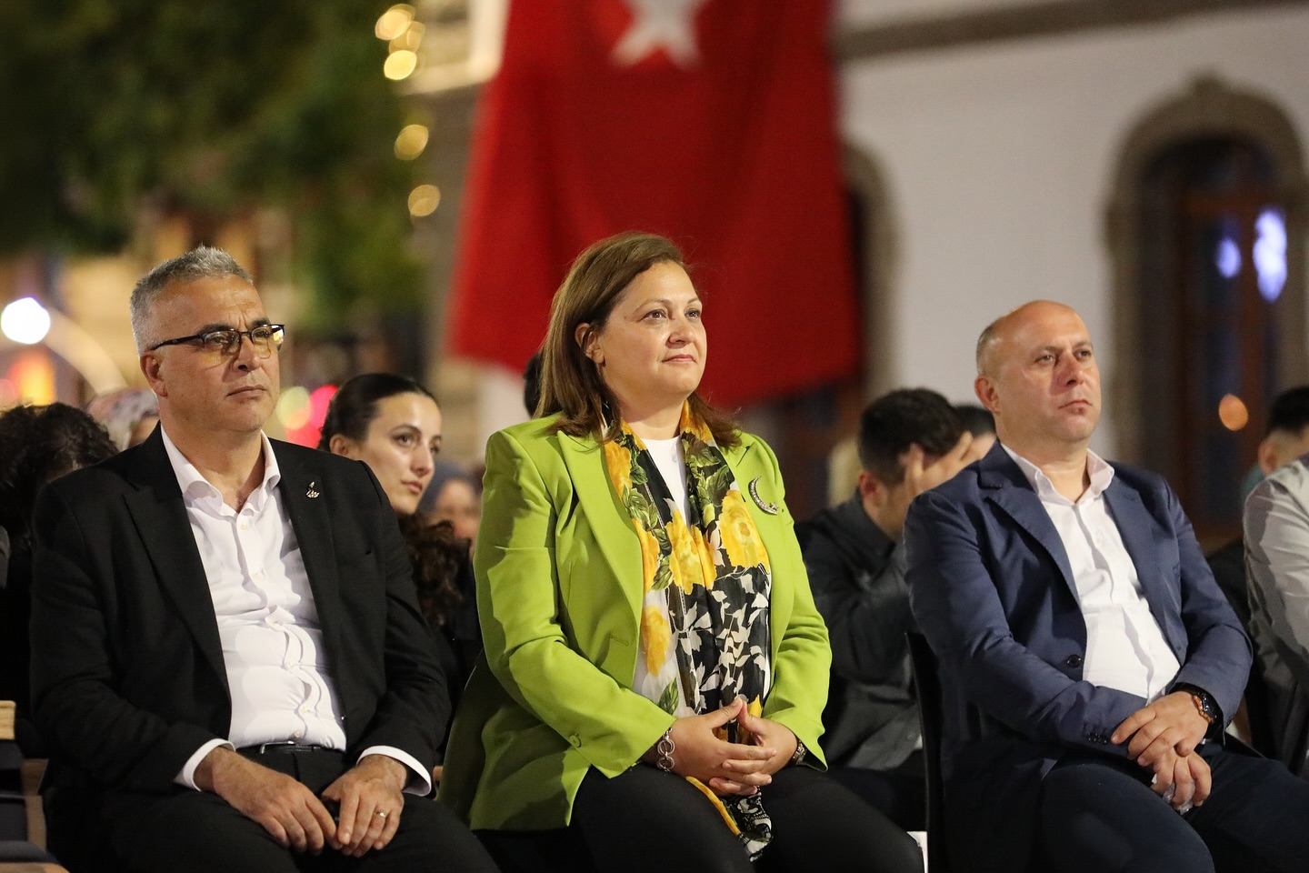 BAŞKAN KÖKSAL "SON AKŞAM  YEMEĞİ FİLMİNİ" AFYONLULARLA İZLEDİ