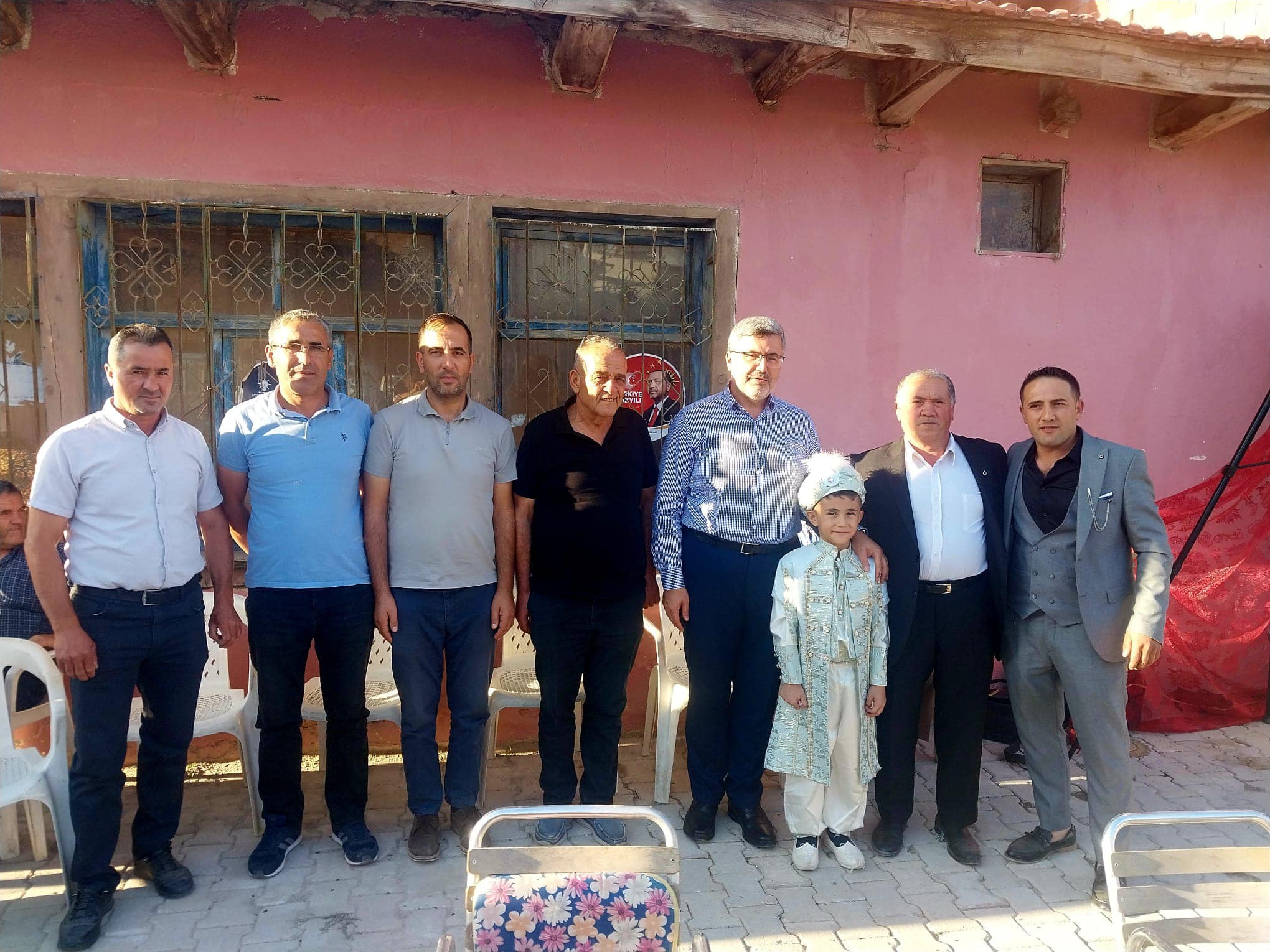 ÖZKAYA AYDIN'I MUTLU GÜNÜNDE YALNIZ BIRAKMADI