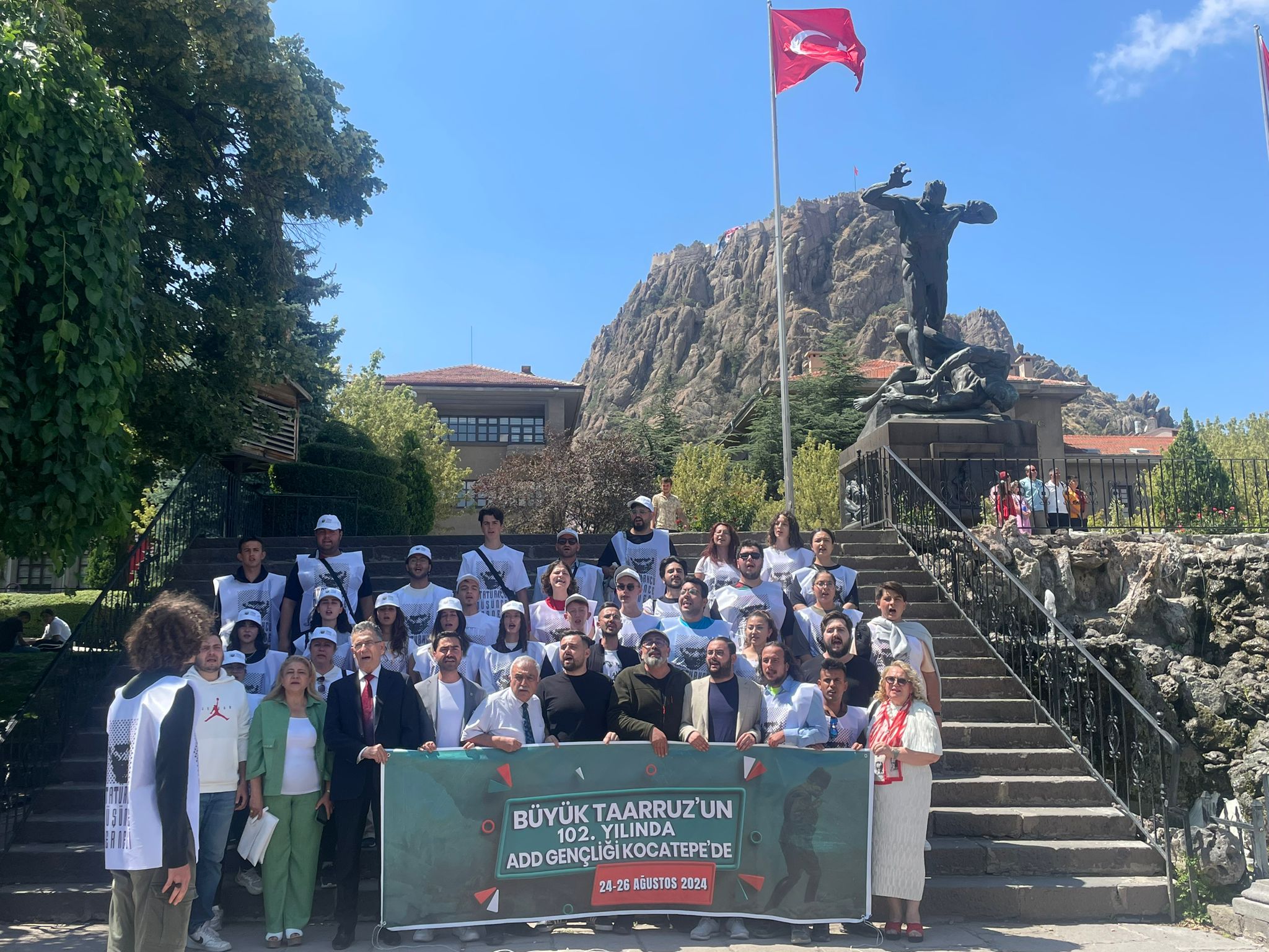 Afyonkarahisar ADD'den Zafer Bayramı Açıklamaları: "Gençlerimiz, Mustafa Kemal Atatürk'ün emanetidir"