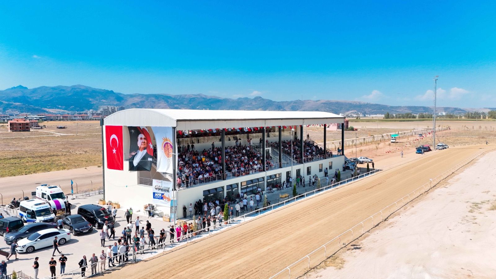 Afyon’da Rahvan Binicilik Zafer Kupası Heyecanı Yaşandı