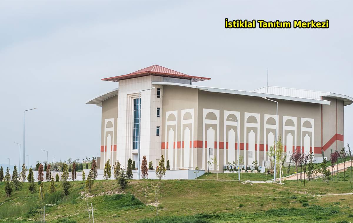Zaferin 102. Yılında Kahraman Milletin Şanlı Mücadelesi!  Prof. Dr. Veysel Eroğlu: "Büyük Taarruz, Türk Milletinin Yeniden Dirilişidir"