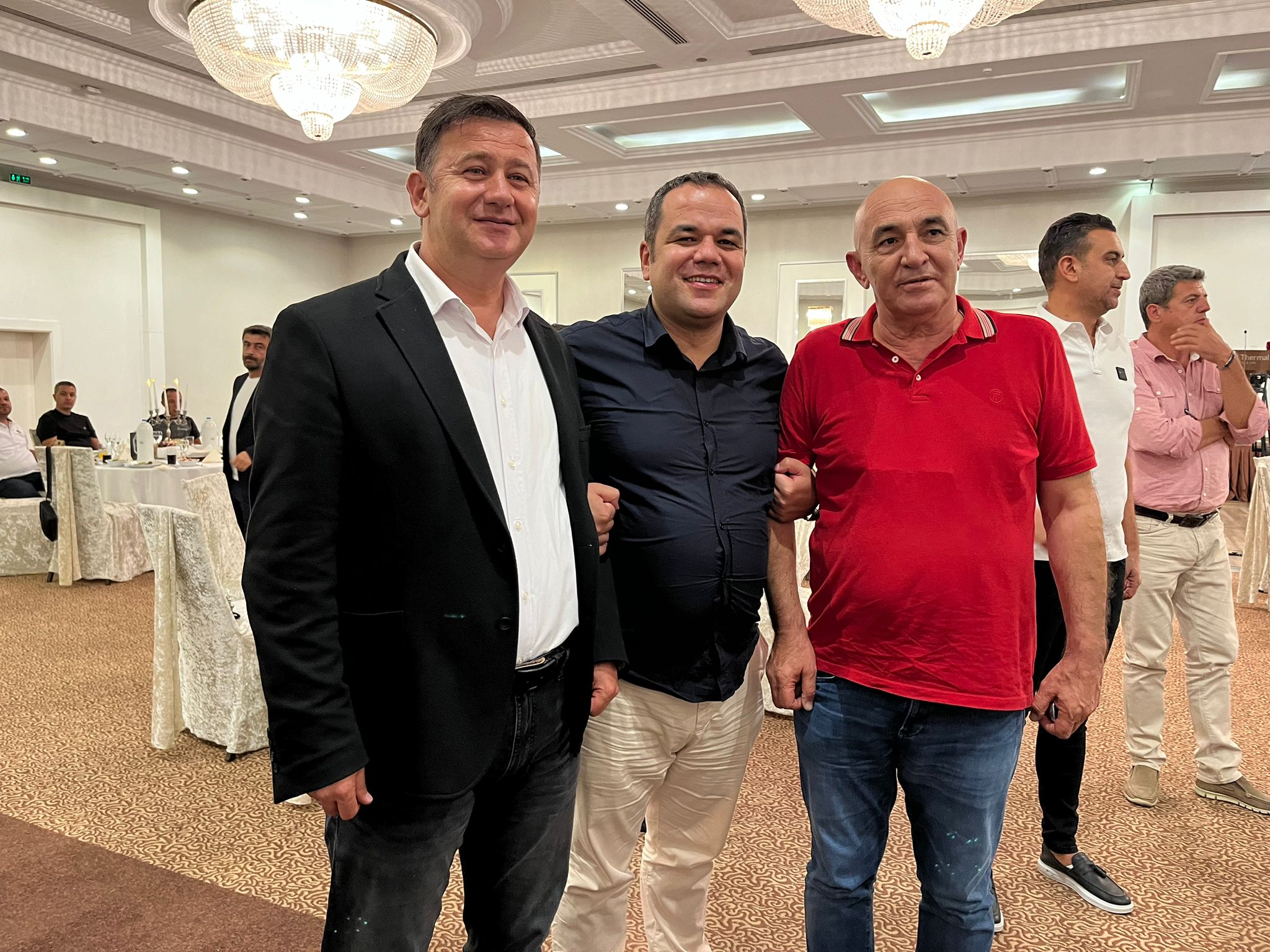 TÜRKİYE'NİN EN GÜZEL BEŞİKTAŞLILAR DERNEĞİNİ AÇTIK