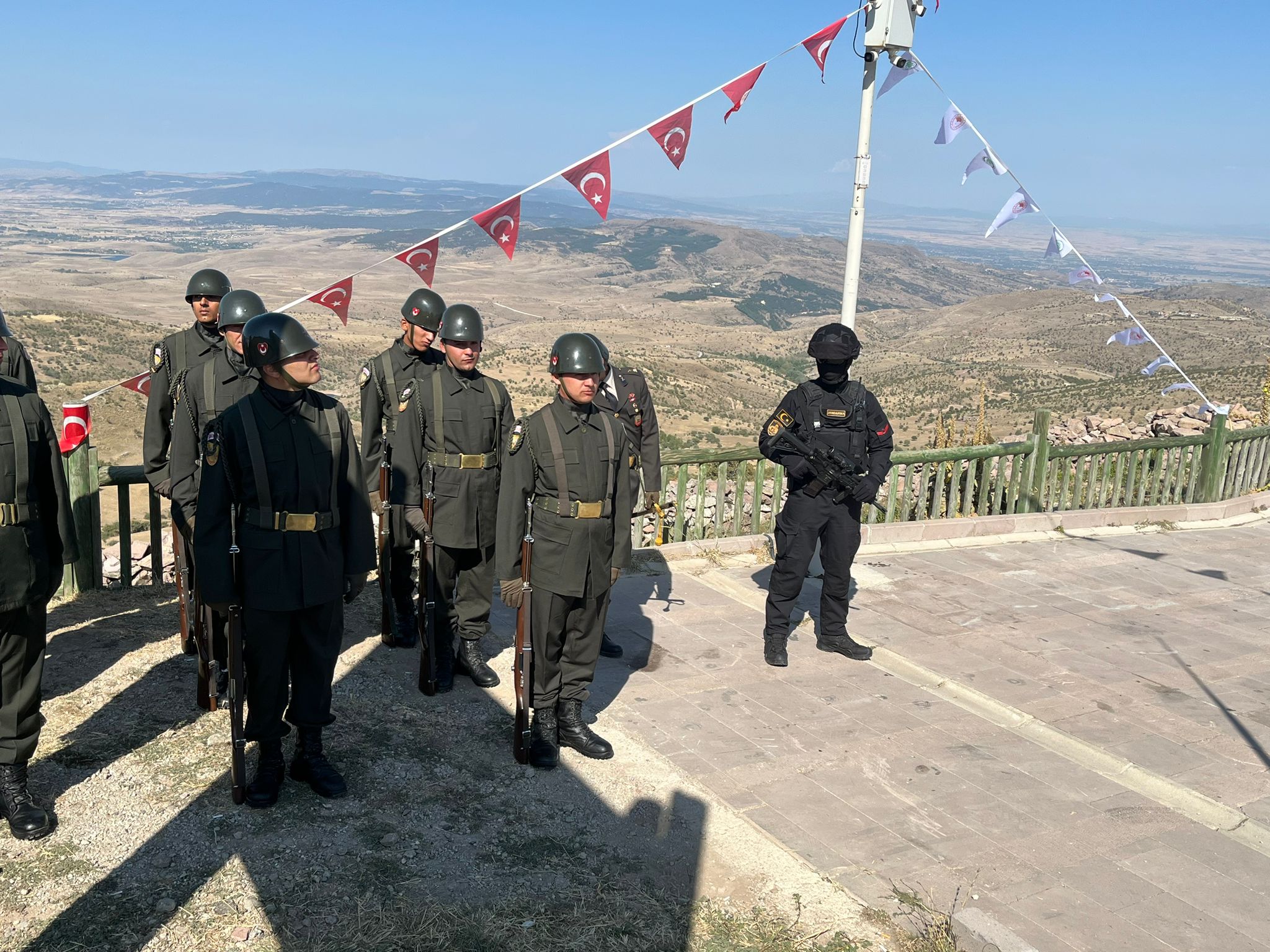 Tarihi Tepede Hazırlıklar Devam Ediyor...Törene Numan Kurtulmuş Katılacak 