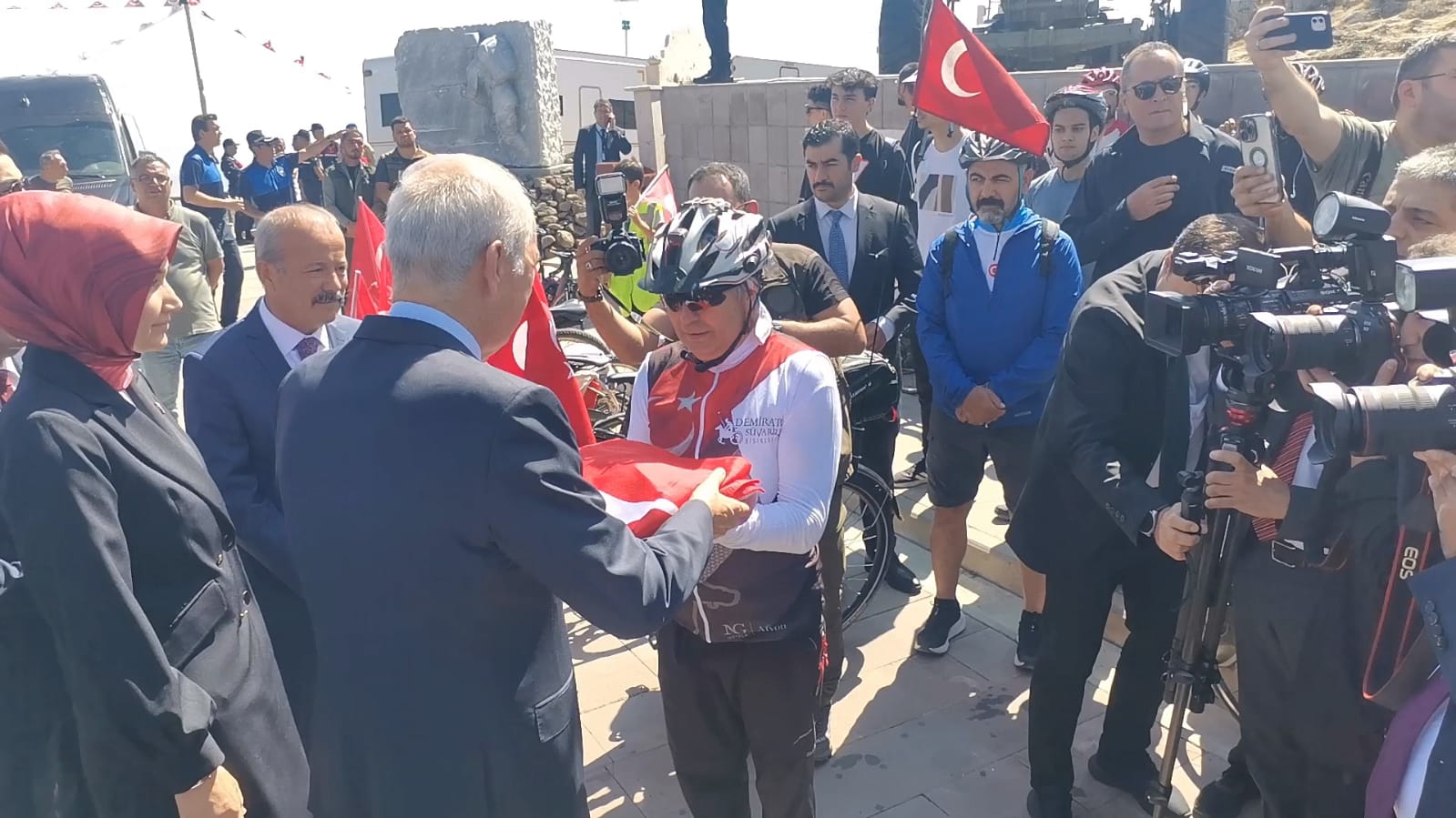 TBMM Başkanı Numan Kurtulmuş Kocatepe Törenlerine Katıldı