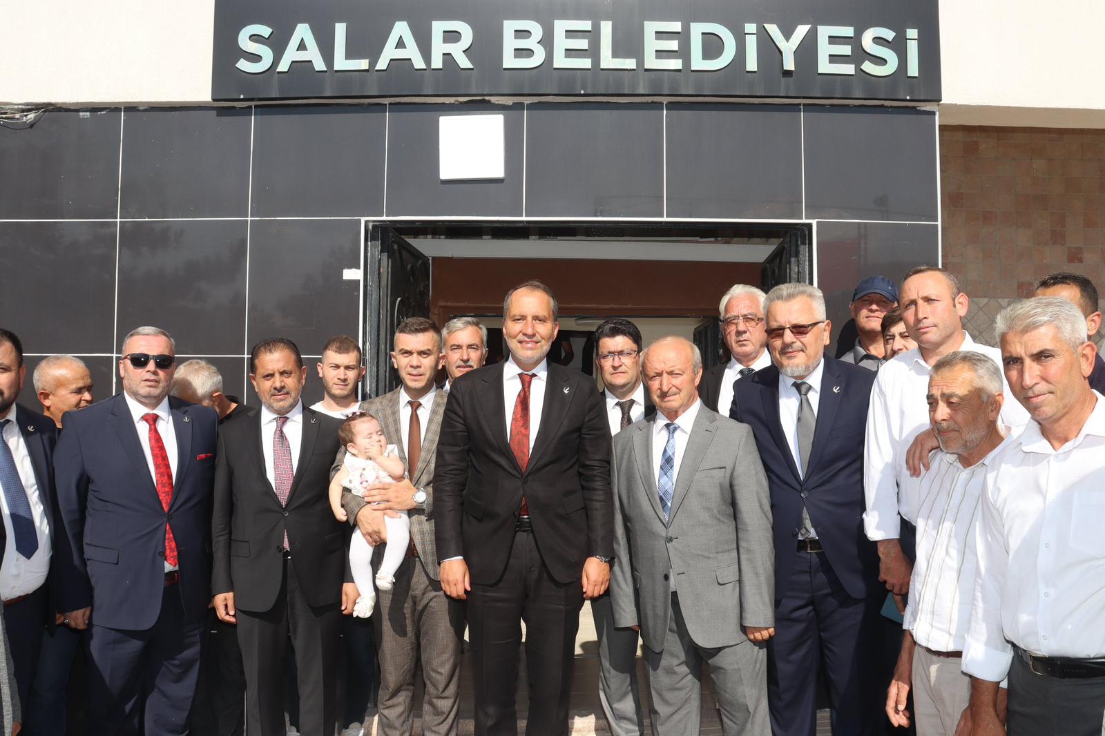 "Belediyeleri Yerinde Takip Eden Liderimize Minnettarız"