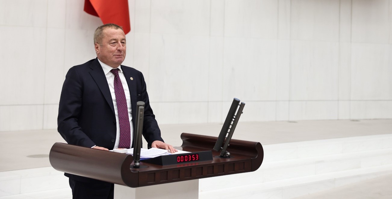 DİRENCİNİ HİÇBİR ZAMAN KAYBETMEYEN AFYONKARAHİSARLILARIN ZAFERİ KUTLU OLSUN”