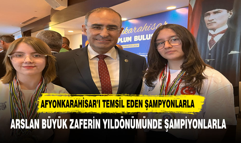 ARSLAN DÜNYA KLAVYE ŞAMPİYONLARI İLE BİR ARADA