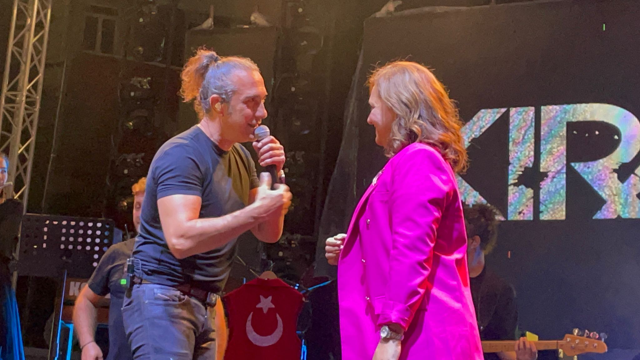 "AFYONKARAHİSAR ÇOK ŞANSLI, SİZİN LİDERLİĞİNİZDE DAHA DA PARLAYACAK"
