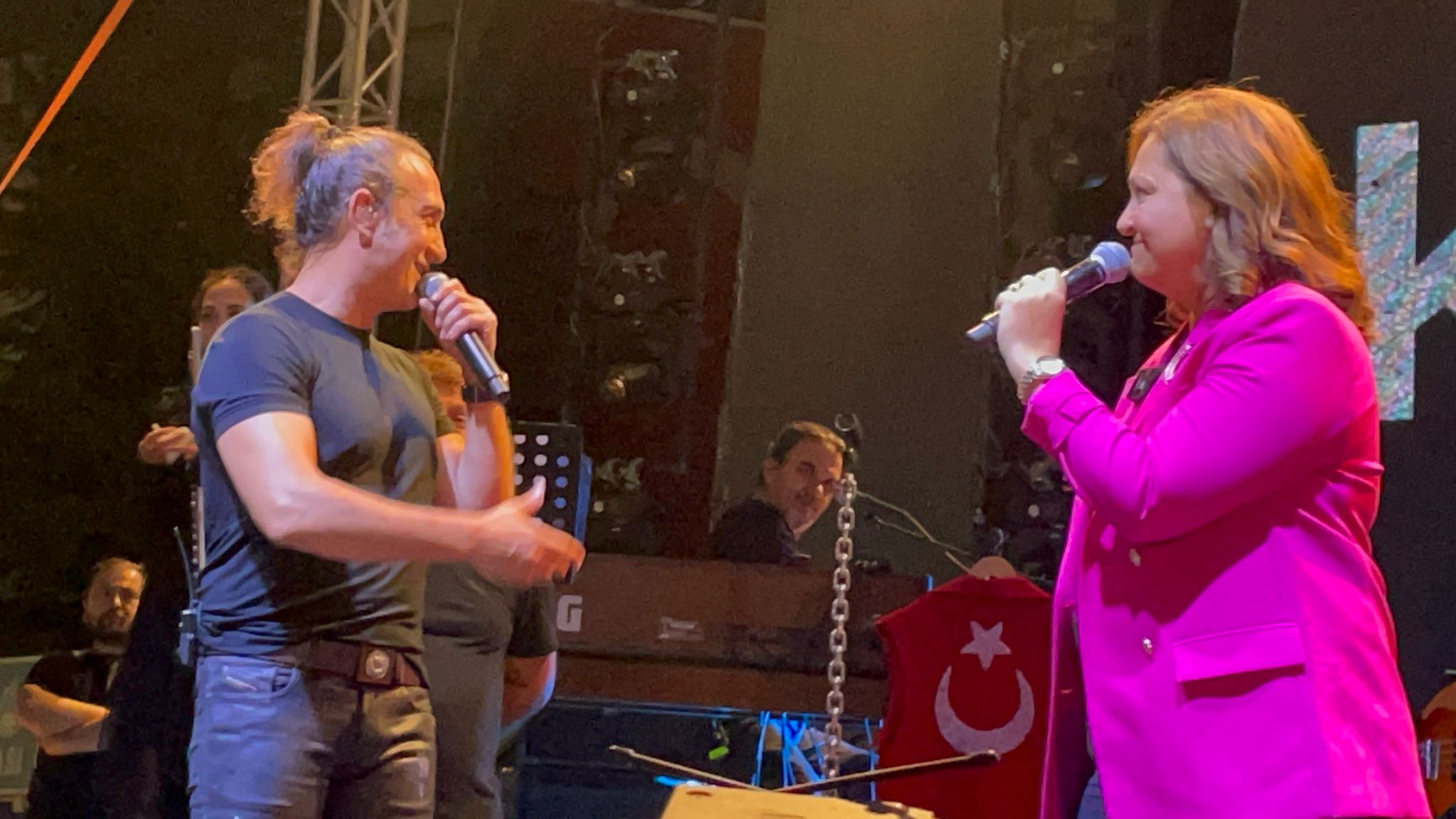 "AFYONKARAHİSAR ÇOK ŞANSLI, SİZİN LİDERLİĞİNİZDE DAHA DA PARLAYACAK"