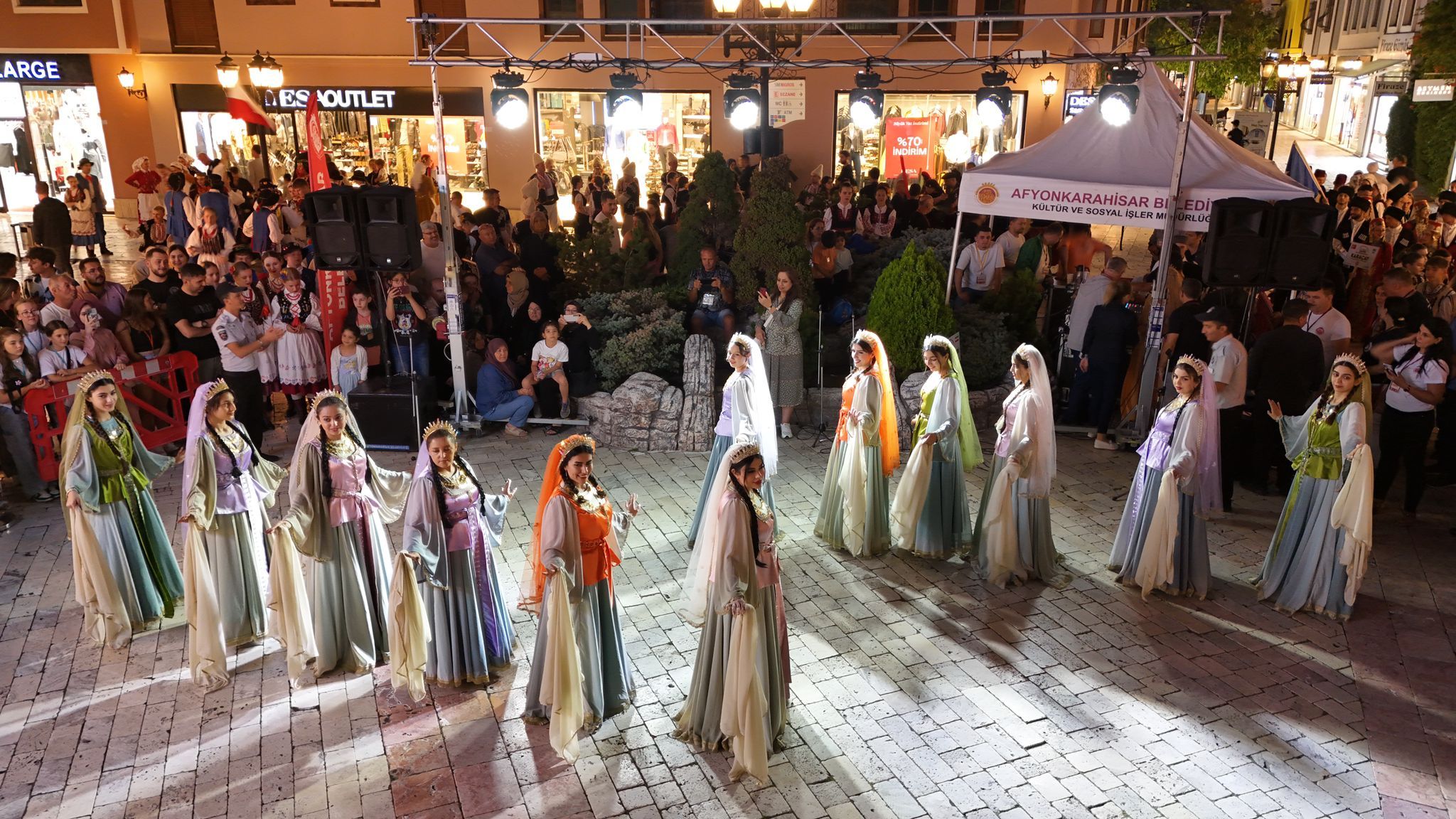 Uluslararası Zafer Halk Oyunları Festivali Başladı