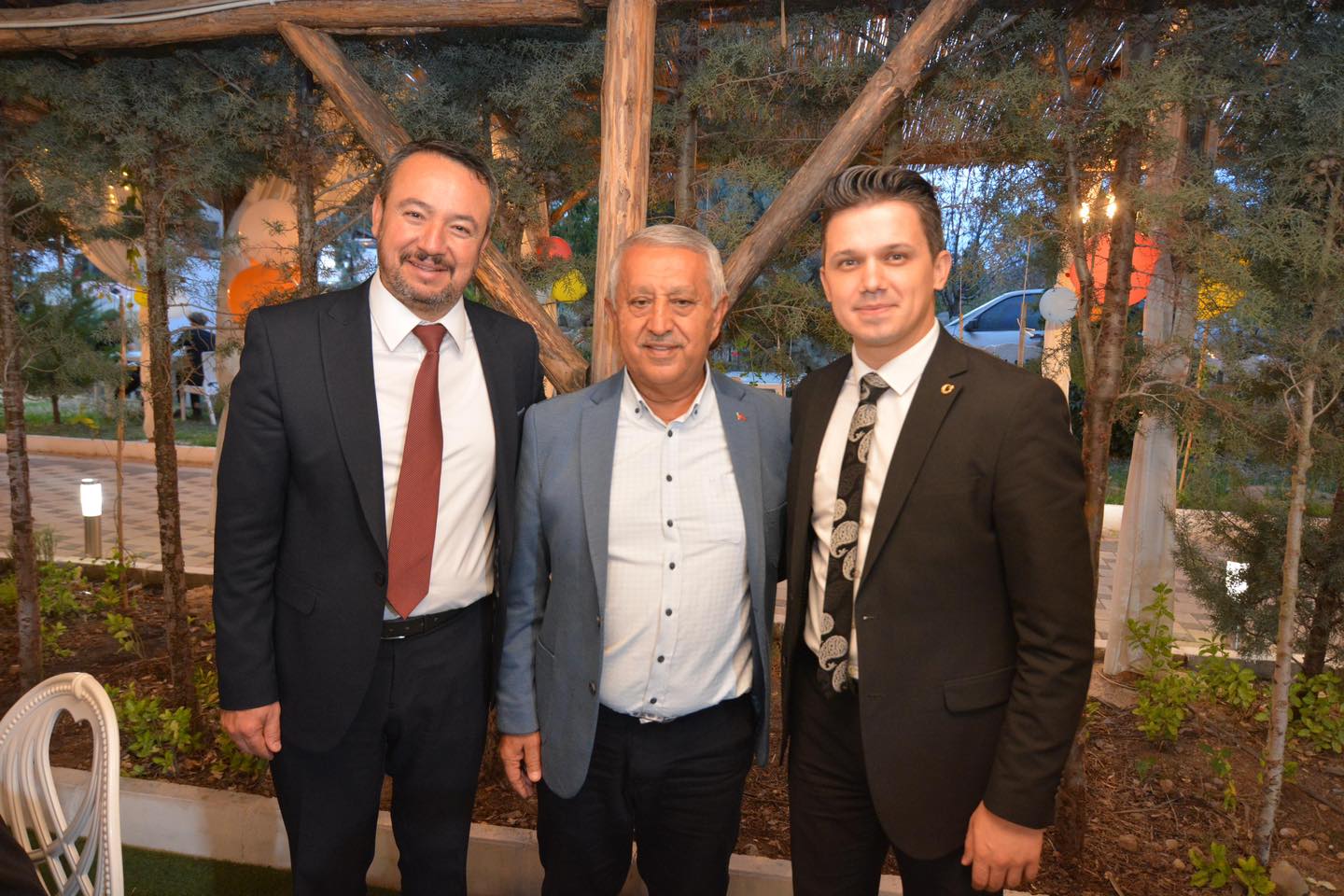 Başkan Öztaş, Özcan Ailesini Mutlu Gününde Yalnız Bırakmadı!