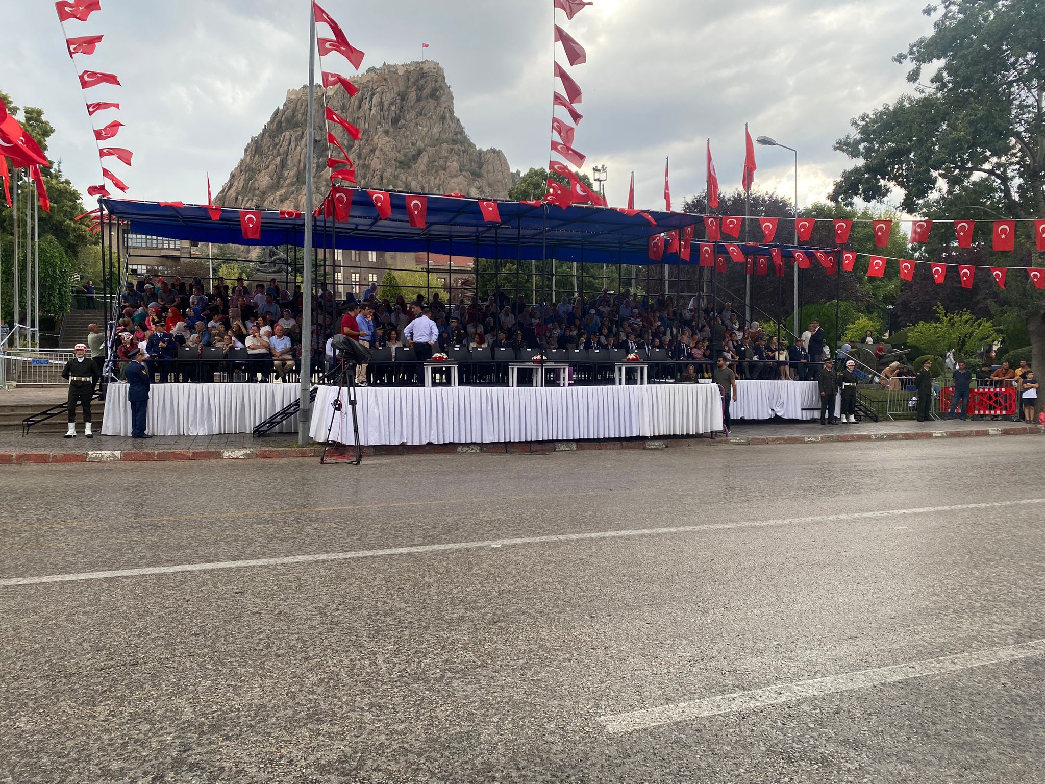 Zafer Meydanı Kutlamalara Hazırlanıyor