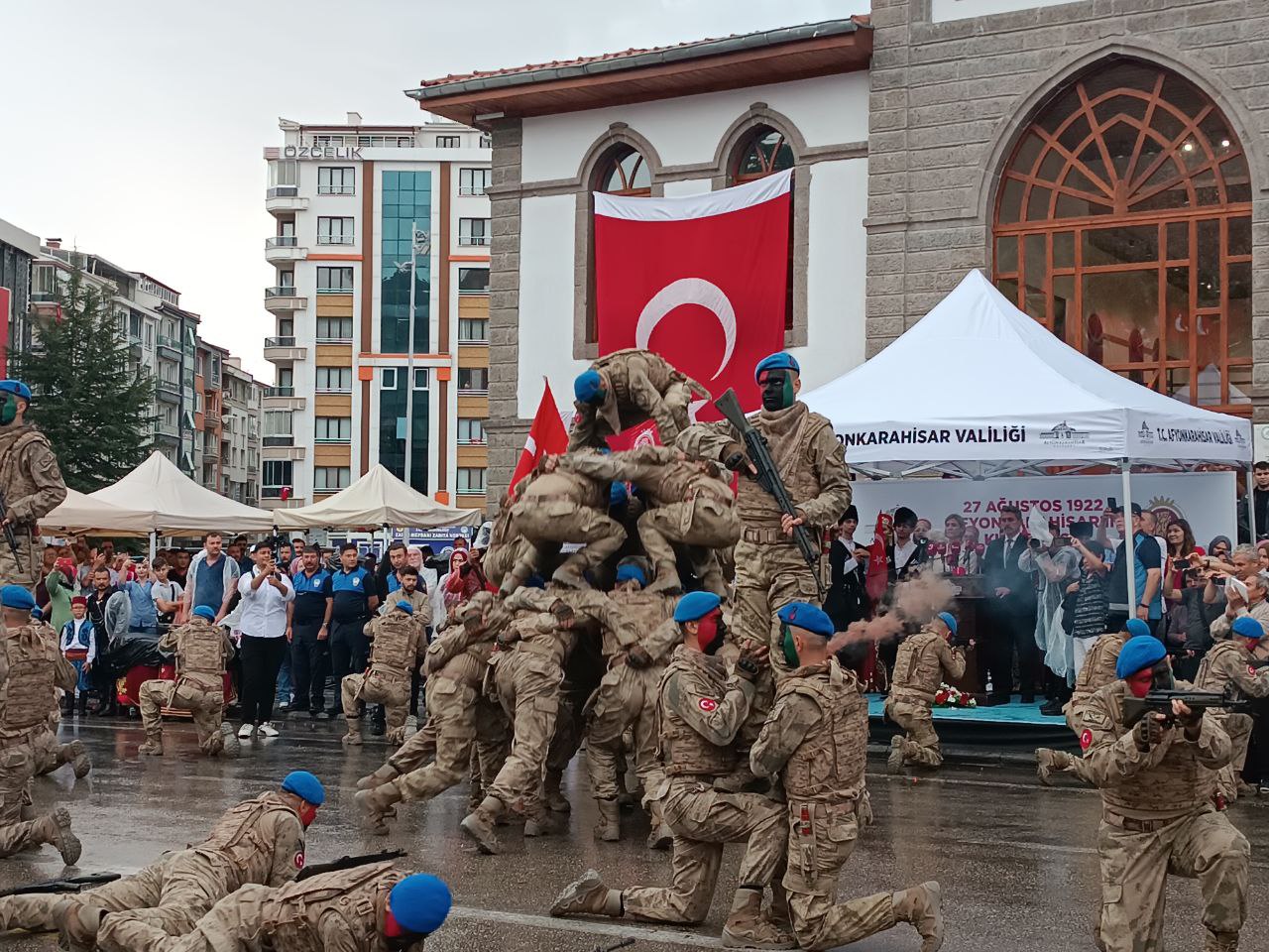 Afyon'da Türk Komandolarından Nefes Kesen Gösteri