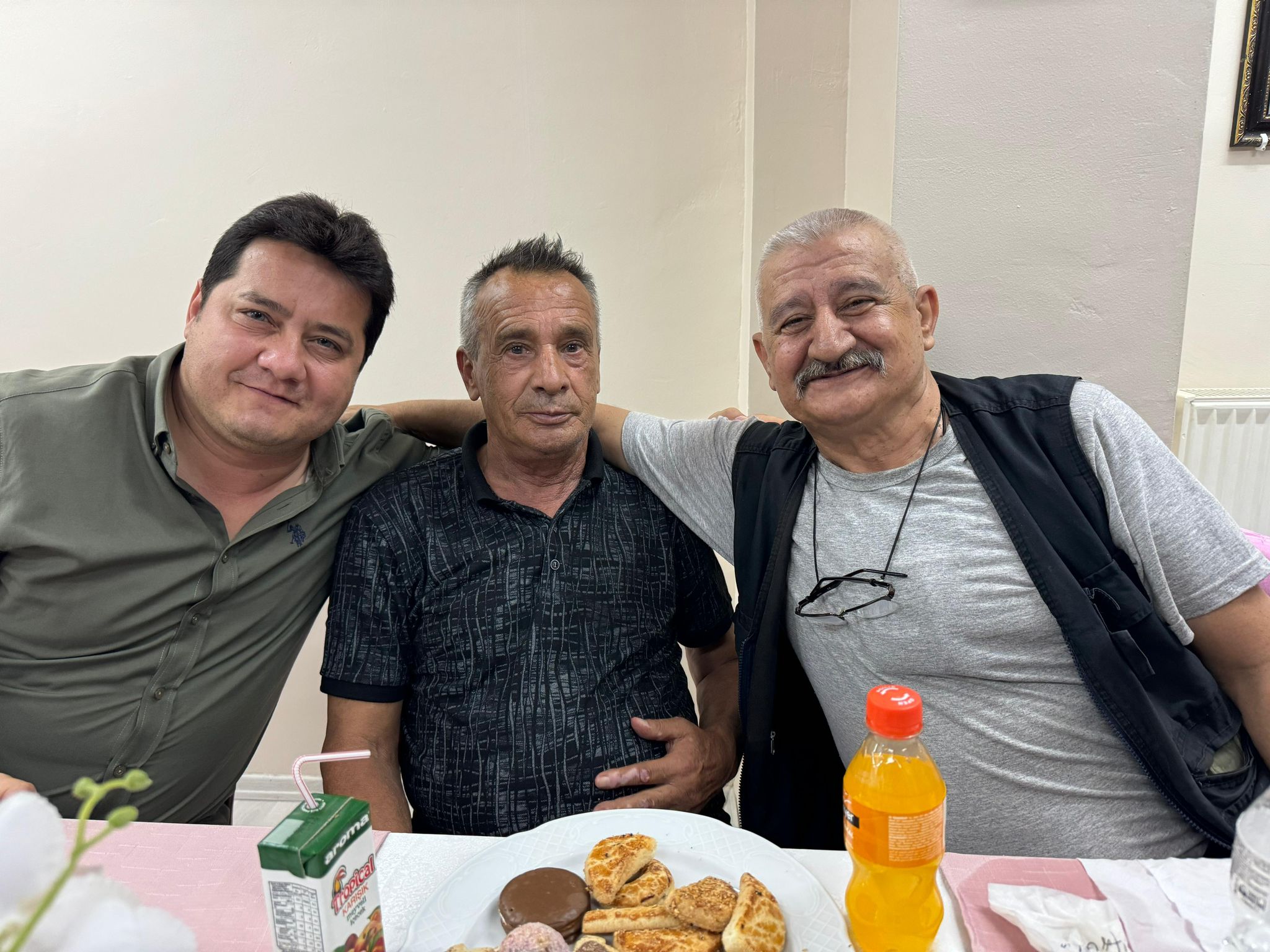 Başkan Aynacı Huzurevi'nin Misafiri Oldu