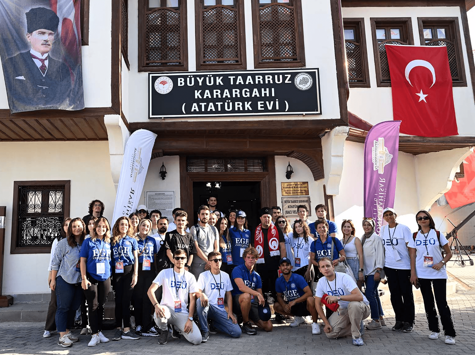 Rektör Okumuş Büyük Taarruz ’un 102. Yıl Coşkusuna Zafer Yürüyüşü İle Katıldı