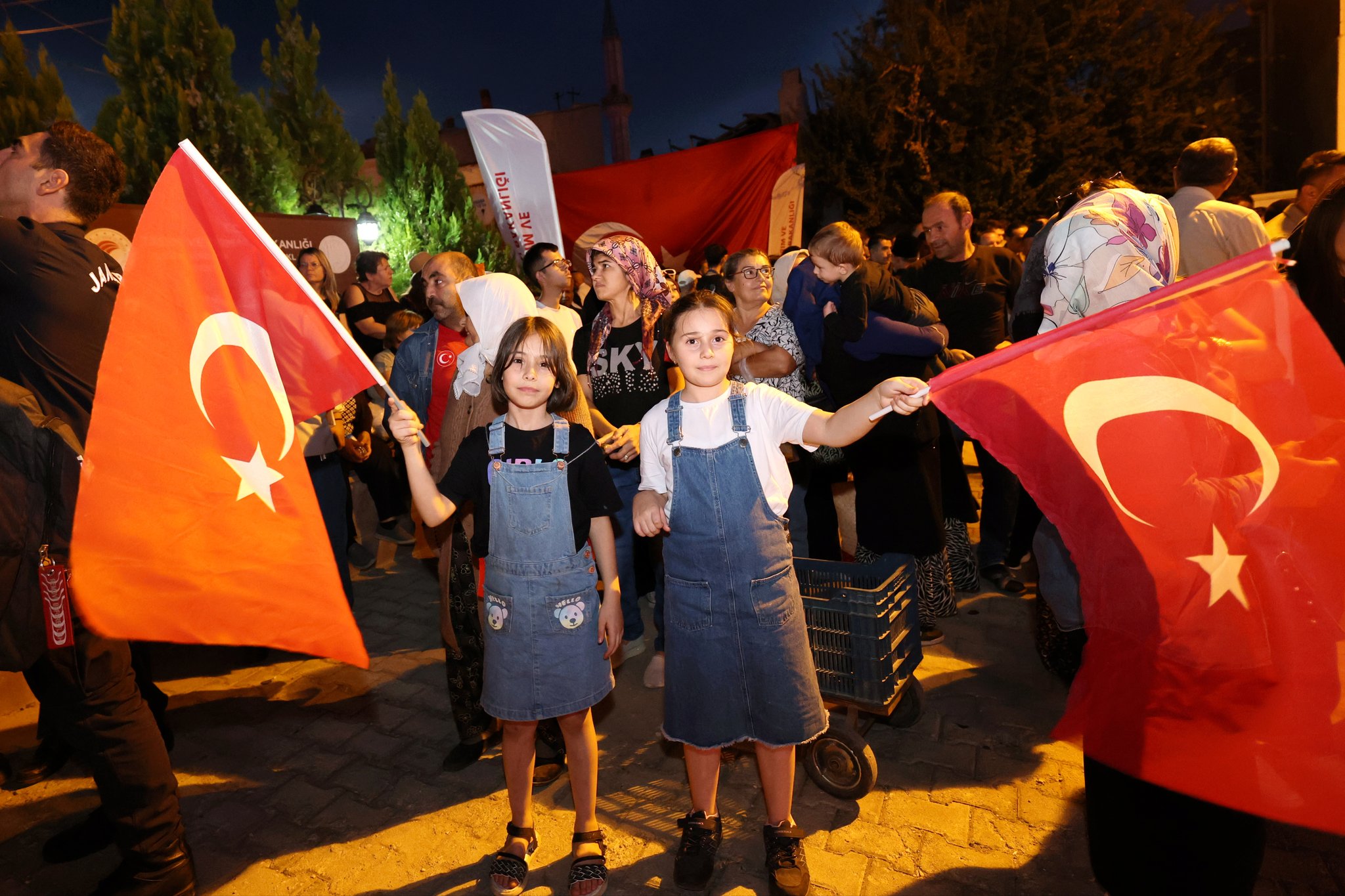Zafer Haftası'nda Vali Yiğitbaşı'na Yoğun İlgi