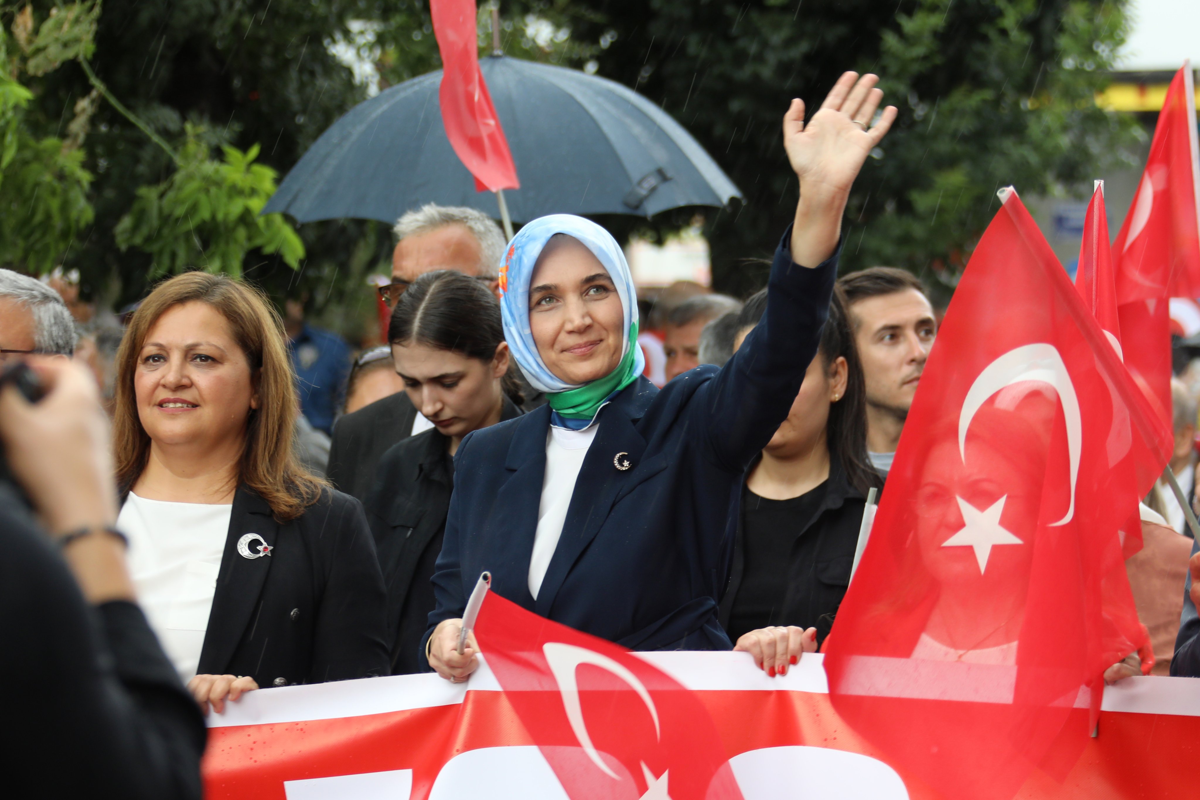 Zafer Haftası'nda Vali Yiğitbaşı'na Yoğun İlgi