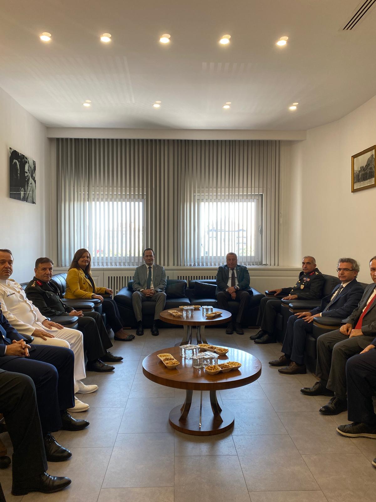 Cumhuriyet'in 102 Yıl Programları Devam Ediyor Köksal Generaller ve İl Protokolünü Makamında Ağırladı
