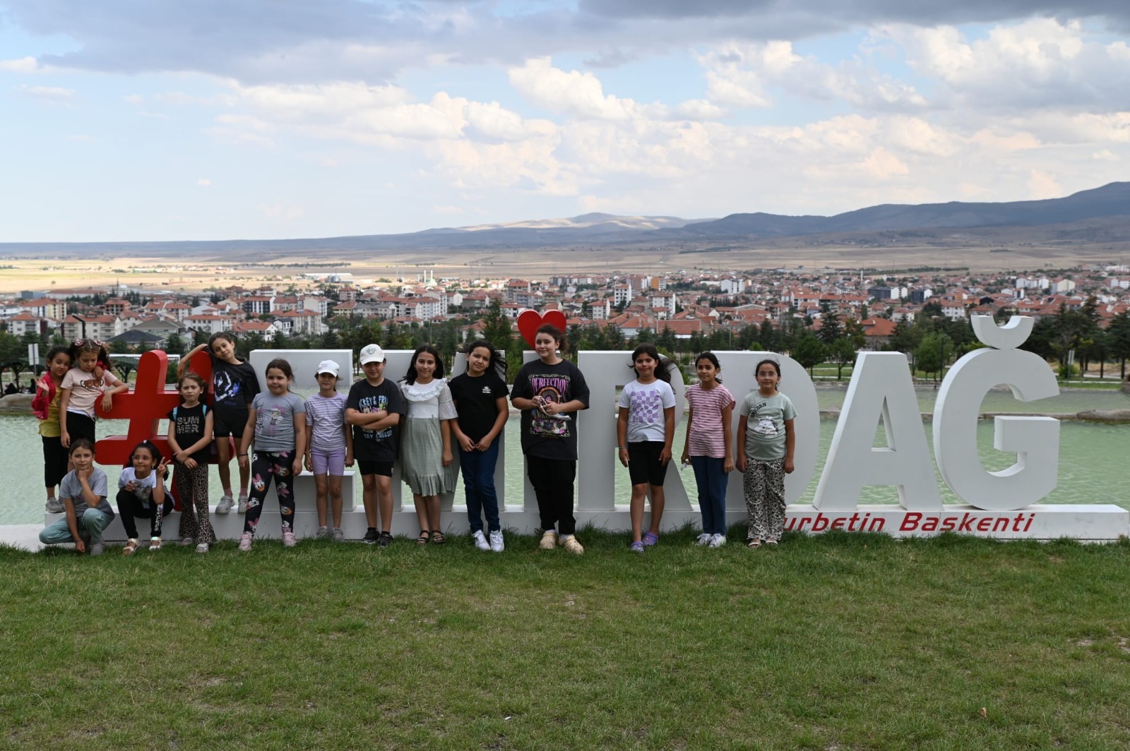 Emirdağ Belediyesi Yorgunluğunu Piknikte Attı