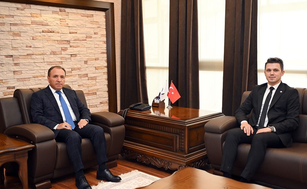 Dazkırı Belediye Başkanı Fatih Çiçek'ten Nezaket Ziyareti